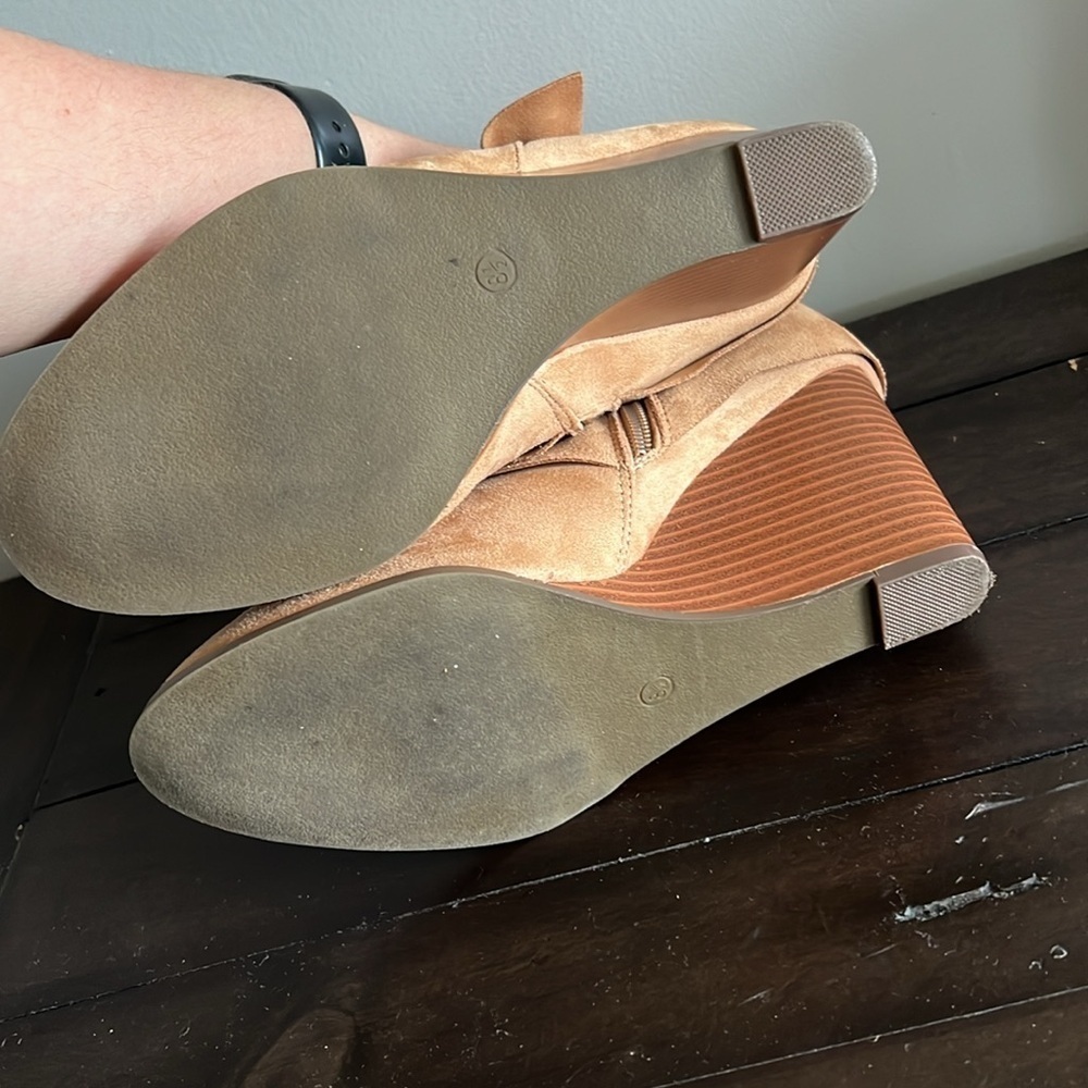 Suede booties - Picture 5 of 7